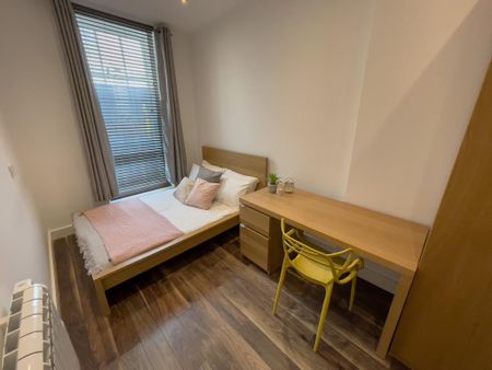 4 bedroom terraced house to rent - Photo 4