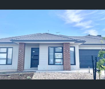 24 Keswick Rise, Sunbury, Vic 3429 - Photo 2