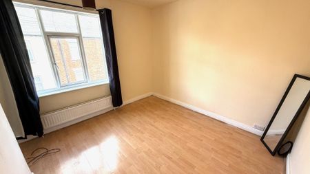 Gosling Gate Road, Rotherham, Goldthorpe - Photo 4