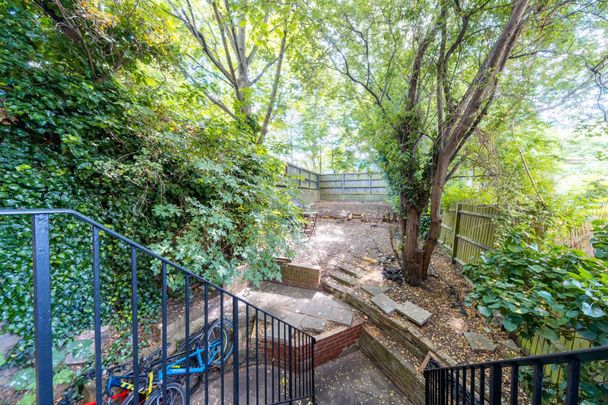 Fortess Road, London - Photo 1