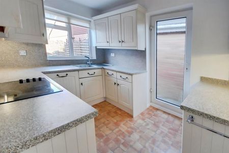 Mayflower Road, Park Street, St. Albans - Photo 3