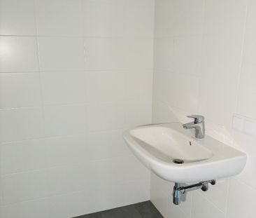 Geräumige 3-Zimmer-Wohnung mit Einbauküche - Foto 6