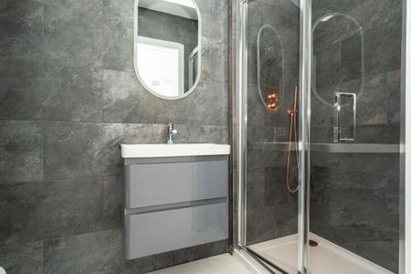 4 bedroom terraced house to rent - Photo 4