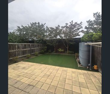 Modern 3-Bedroom Townhouse Next To the Westall Station - Photo 2