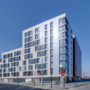 William Street, Slough, Berkshire,SL1 - Photo 2