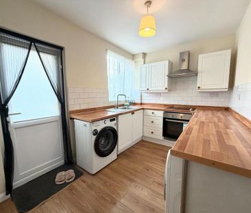 3 bedroom terraced house to rent - Photo 5