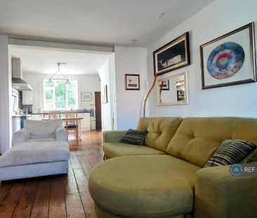 2 bedroom terraced house to rent - Photo 4