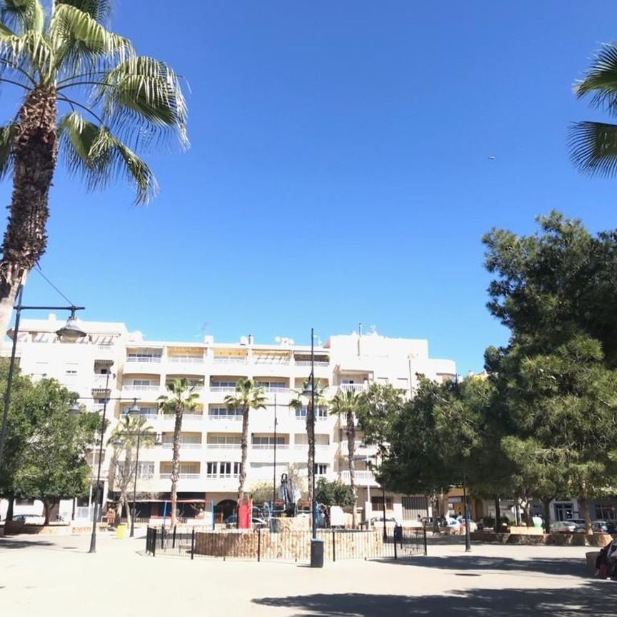 Alquiler de estudio en Calle Ramón Gallud, 222 - Photo 1