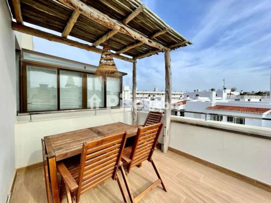 Apartamento en alquiler en Avenida 8 D'Agost - Photo 1