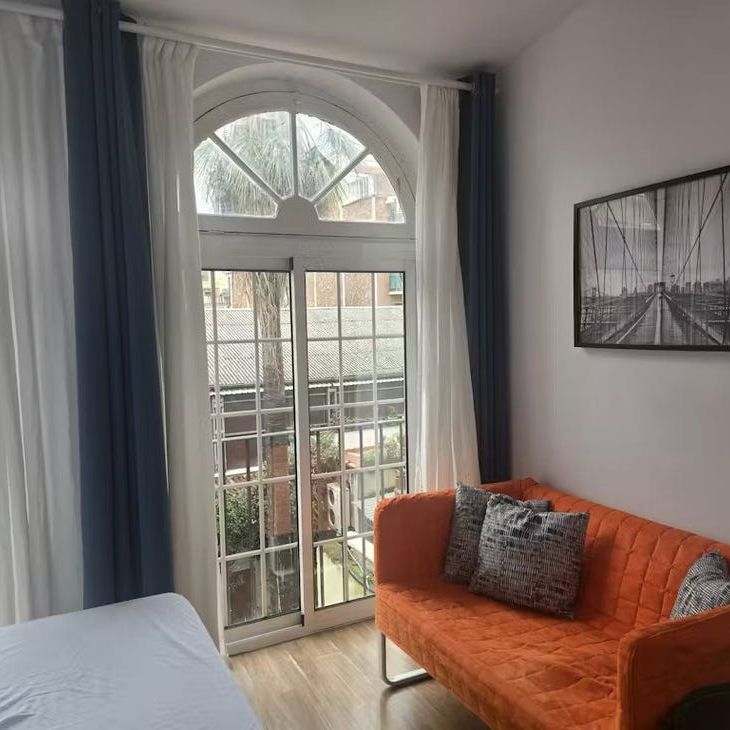 Carrer Gran de Gràcia, Barcelona, Catalonia 08012 - Photo 1