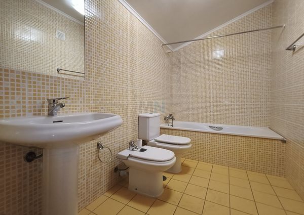 Apartamento T5 em Coimbra