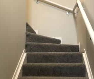 Central Hamilton Studio with Ensuite & Utilities Included - Photo 4