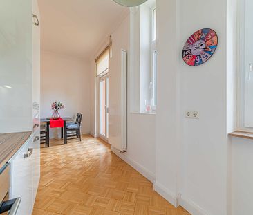 City-Residence: Moderne 3 Zi.-Wohnung mit 2 Schlafzimmern und 2 Bal... - Photo 3