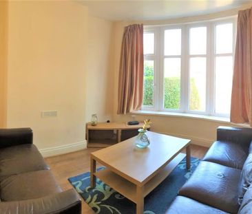 4 bedroom semi-detached house to rent - Photo 1