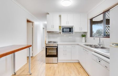 3brm Home for Christmas! - Photo 3