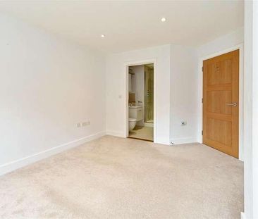 St Agnes Place, Chichester, PO19 - Photo 5