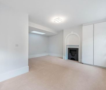 3 bedroom flat to rent - Photo 5