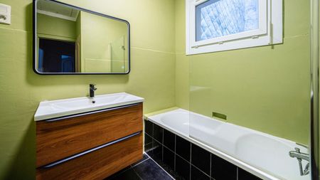 Location Maison 4 pièces 97m² NANTES 44000 - Photo 4