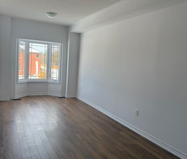 For Lease - 386 Centre Street, Essa, Ontario - Photo 1