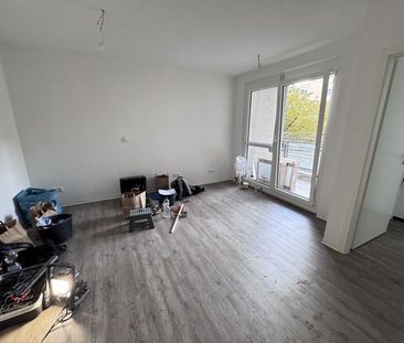 Die Wohnung befindet sich in den letzten Zügen der Sanierung - Foto 1