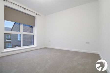 3 bedroom detached house to rent - Photo 4