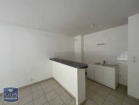 Location Appartement 4 pièces 92m² CHERBOURG-EN-COTENTIN 50100 - Photo 3
