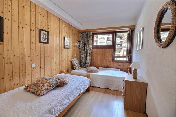 Spacieux appartement situé sur la place du village à louer à la semaine - Photo 1