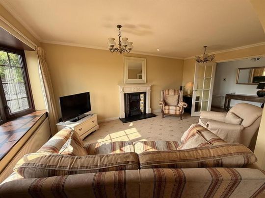 8 Vaddegan Road, Newtownabbey, BT36 7SW - Photo 1