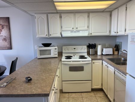 410, 4902 37 Street, Red Deer - Photo 3