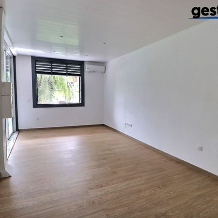 Location Appartement 1 pièce 44m² CAYENNE 97300 - Photo 3
