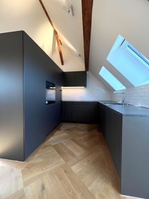 High-quality oasis of well-being in a prime residential location! - Photo 1