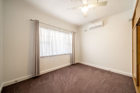 17 Hampton Parade, West Footscray VIC 3012 - Photo 3