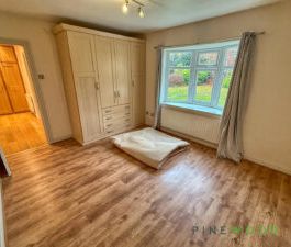 2 BEDROOM Bungalow - Detached - Photo 5