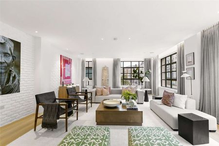 A lovely three bedroom apartment in Notting Hill - Photo 3
