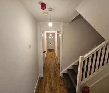 5 Bed Student Accommodation - Photo 1