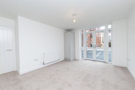 6 CHADWICK WOODLANDS VILLAGE WAKEFIELD WF1 5GH - Photo 5