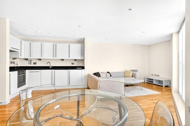 1 bedroom flat to rent - Photo 1