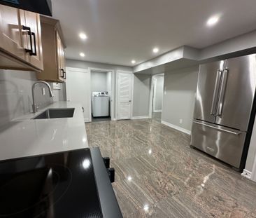 For Lease - 3252 Palmer Drive, Burlington, Ontario - Photo 2