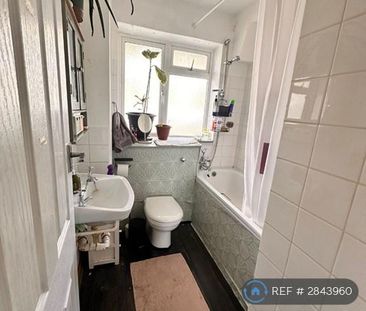 2 bedroom maisonette to rent - Photo 4