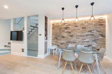 3 bedroom flat to rent - Photo 4