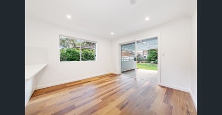 Beautifully Renovated Family Home in a Tranquil Tree-Lined Street - Photo 4