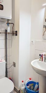 Appartement à louer - REIMS- HYPER CENTRE - Photo 4