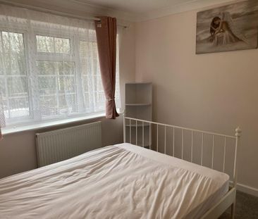 3 bedroom semi-detached house to rent - Photo 6
