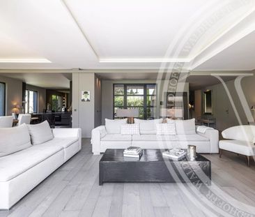 Tout savoir sur cette maison dans le quartier Village-Le Val-Cabrie... - Photo 3