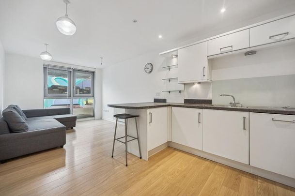 2 bedroom flat to rent - Photo 1