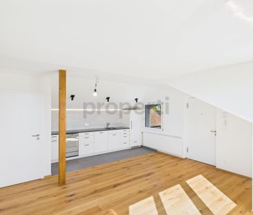 Moderne 2.5-Zimmer-Dachwohnung in Oberwil - Photo 6