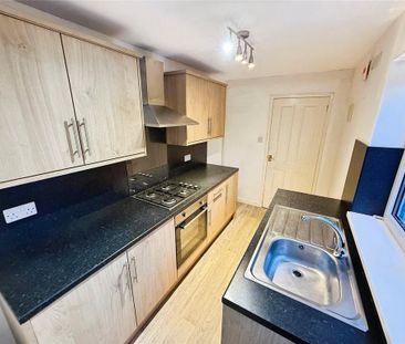 2 bedroom terraced house to rent - Photo 6