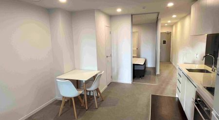 1 bedroom, city centre - Photo 3