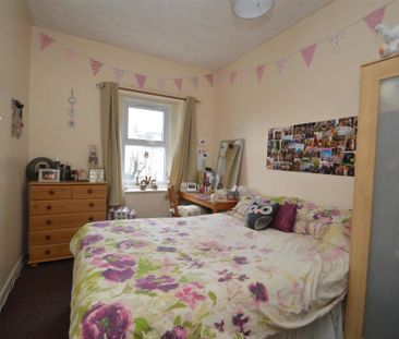 4 bedroom maisonette to rent - Photo 3