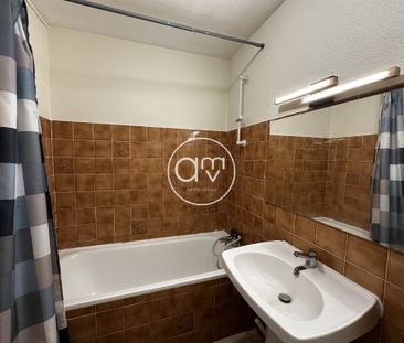 Location Appartement 2 pièces 29m² LA SEYNE SUR MER 83500 - Photo 4